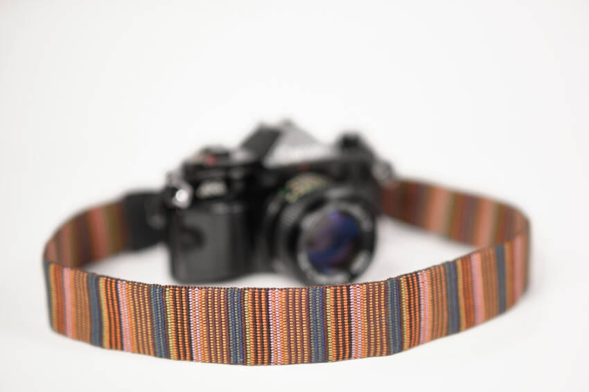 Pasek do aparatu wzór: kolorowe prążki